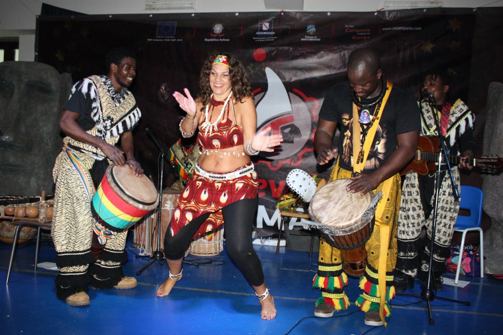 La Danza africana vive di sorriso e ti rende&nbsp;bella