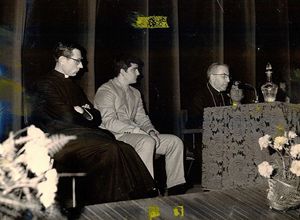 Don Luigi nel 1970, con l'allora patriarca di Venezia, mons. Albino Luciani, che nel 1978 diventerà papa Giovanni Paolo I