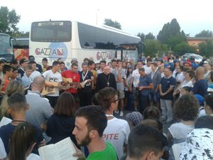 23 luglio 2016. Il ritorno a Verona, accolti dal vescovo Giuseppe Zenti