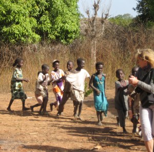senegal romi bimbi che giocano copia