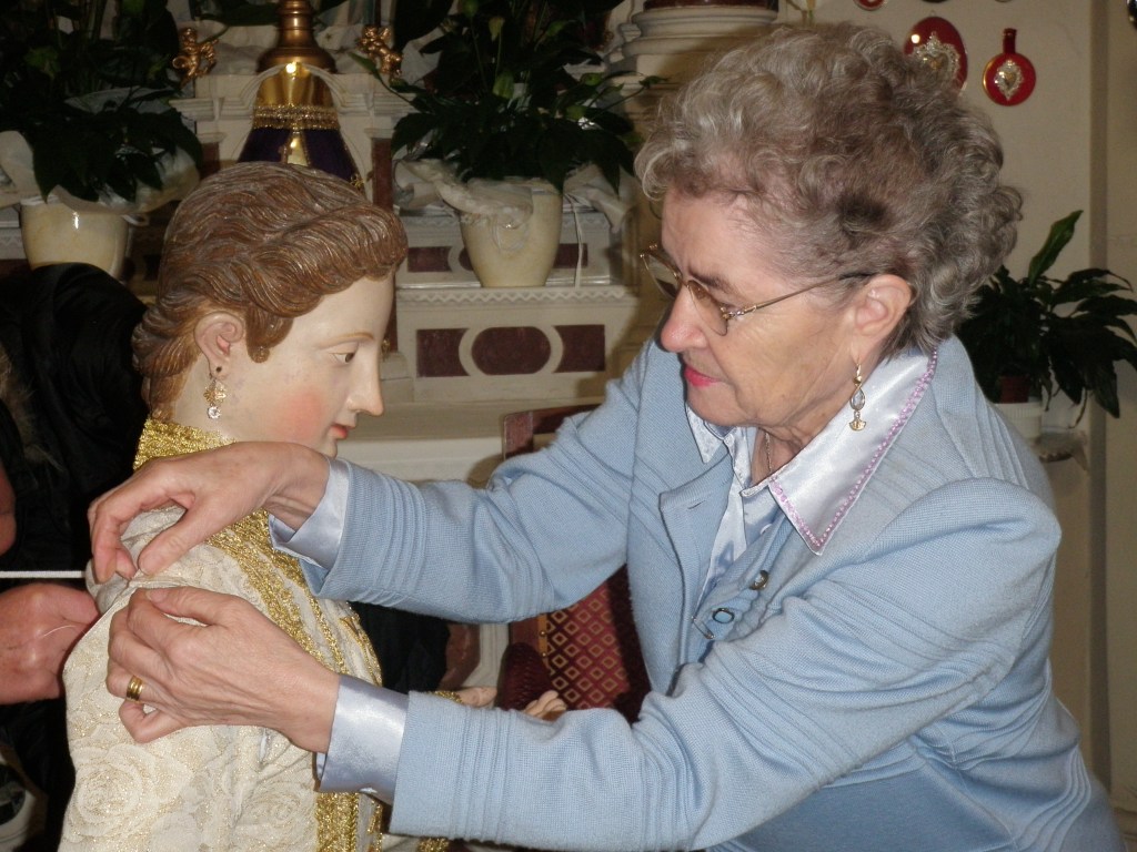 Una ricamatrice al servizio di&nbsp;Dio